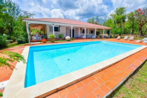 Villa luxueuse à Fort-de-France avec piscine